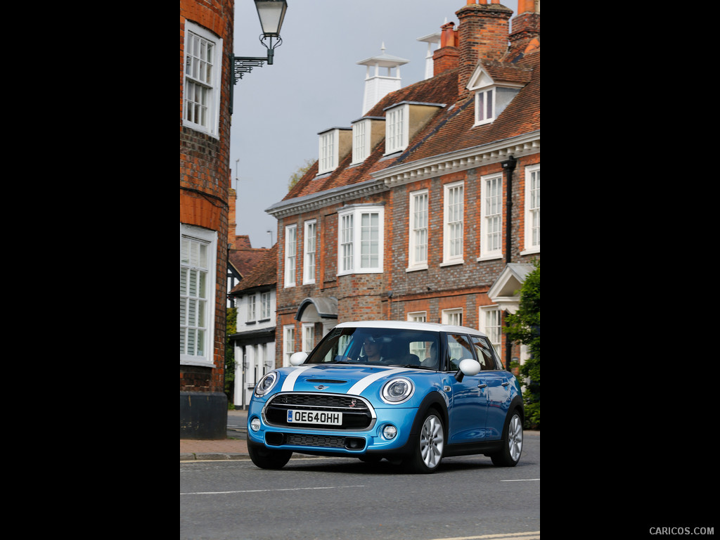 2015 MINI Cooper SD 5-Door  - Front