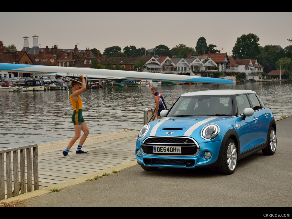 2015 MINI Cooper SD 5-Door  - Front