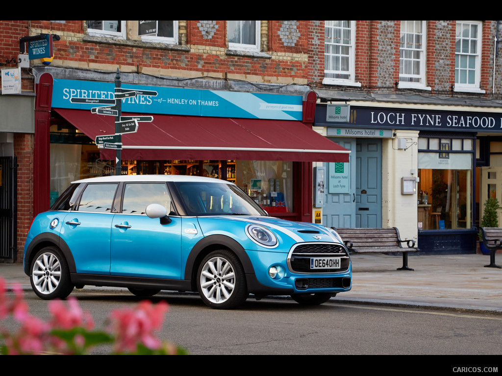 2015 MINI Cooper SD 5-Door  - Front