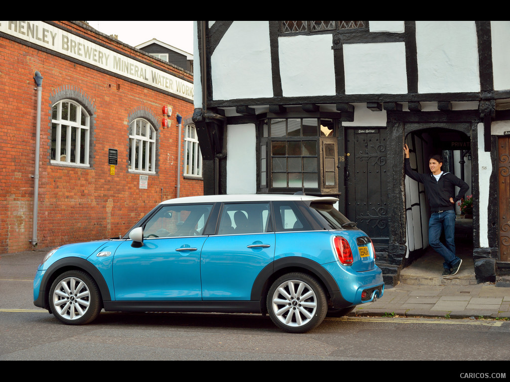 2015 MINI Cooper SD 5-Door  - Side