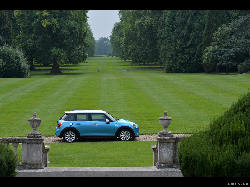 2015 MINI Cooper SD 5-Door  - Side