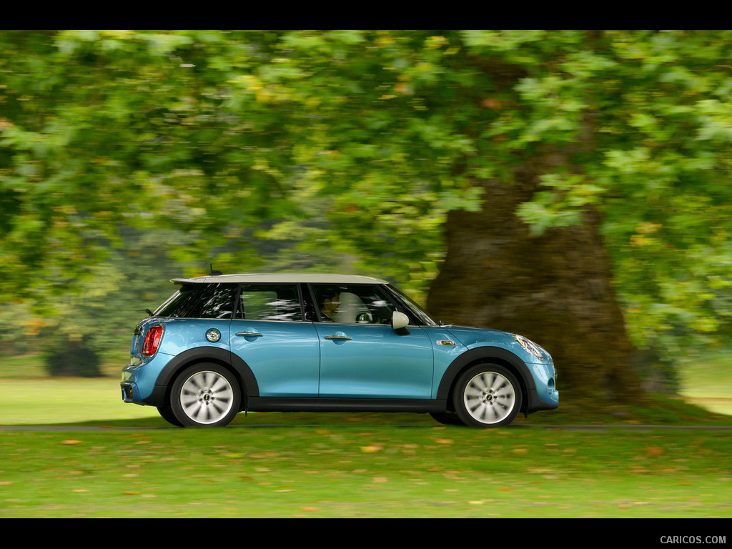 2015 MINI Cooper SD 5-Door  - Side