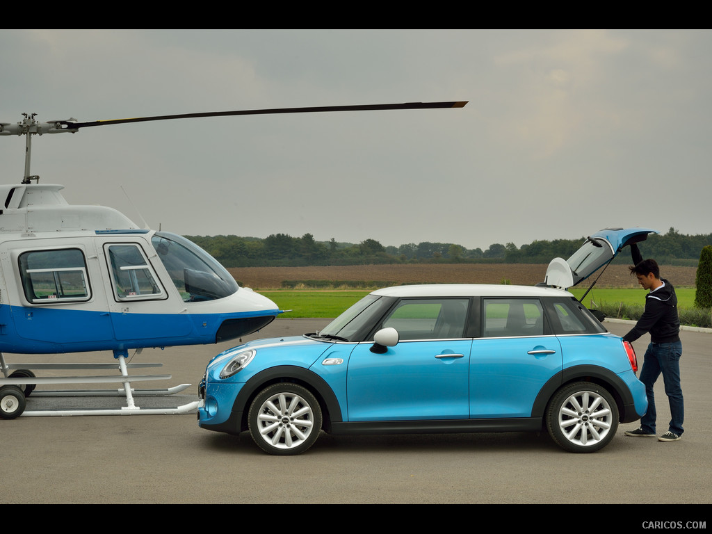 2015 MINI Cooper SD 5-Door  - Side