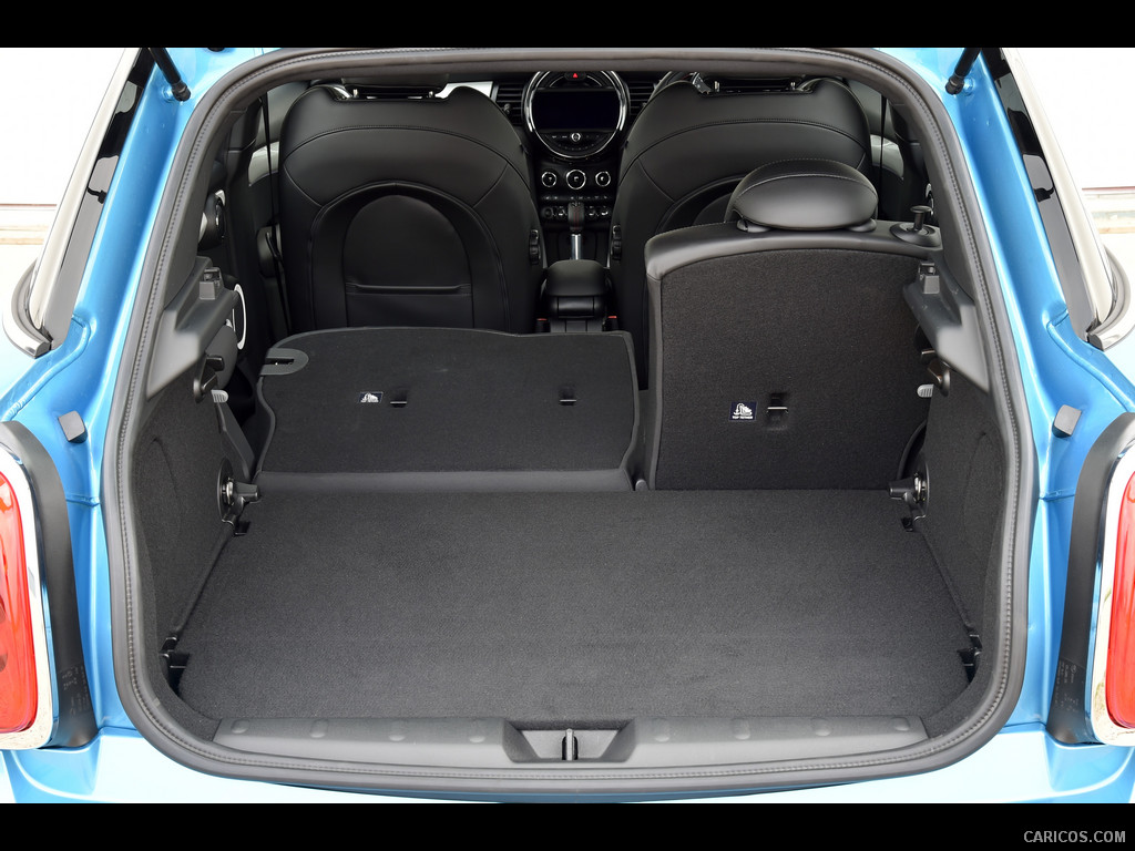 2015 MINI Cooper SD 5-Door  - Trunk