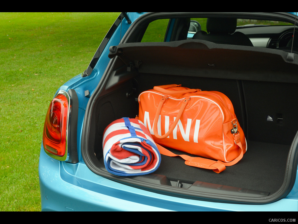 2015 MINI Cooper SD 5-Door  - Trunk