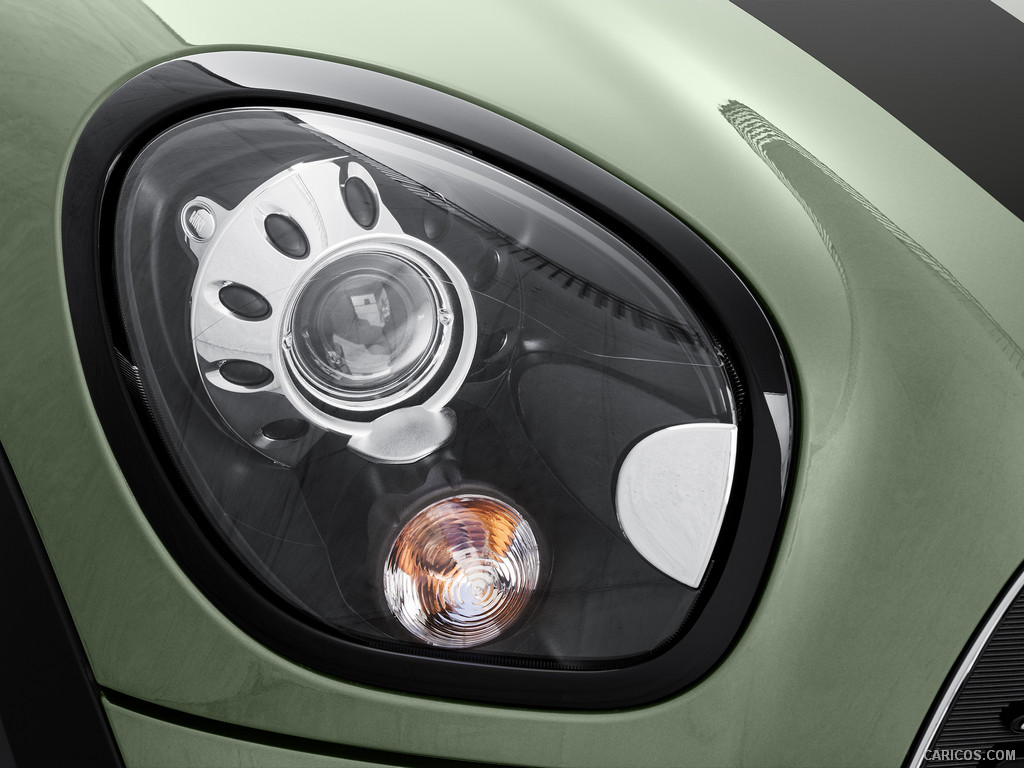 2015 MINI Cooper SD Countryman  - Headlight