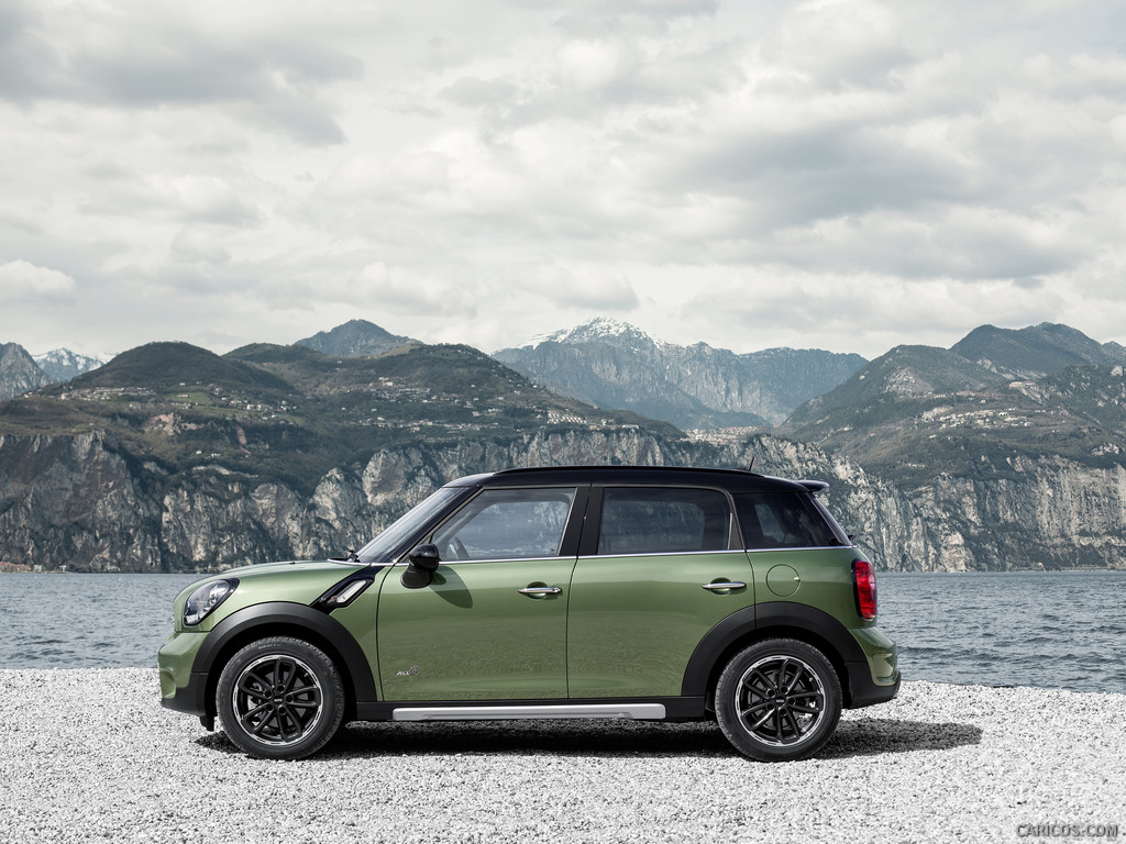 2015 MINI Cooper SD Countryman  - Side