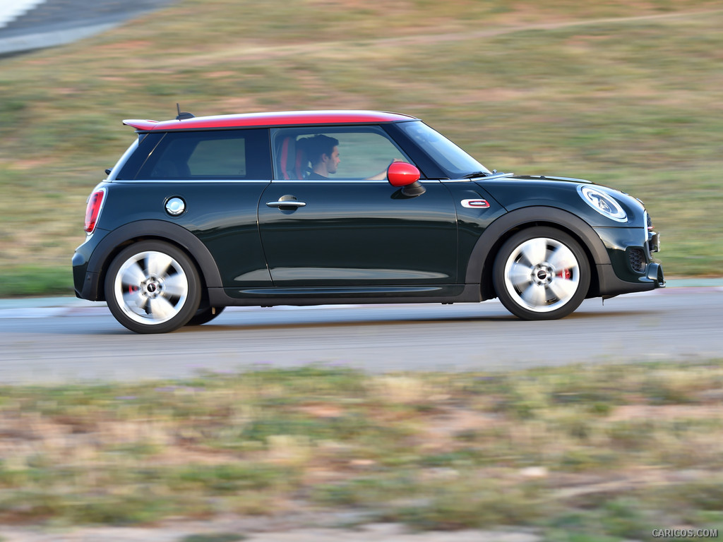 2015 MINI John Cooper Works  - Side