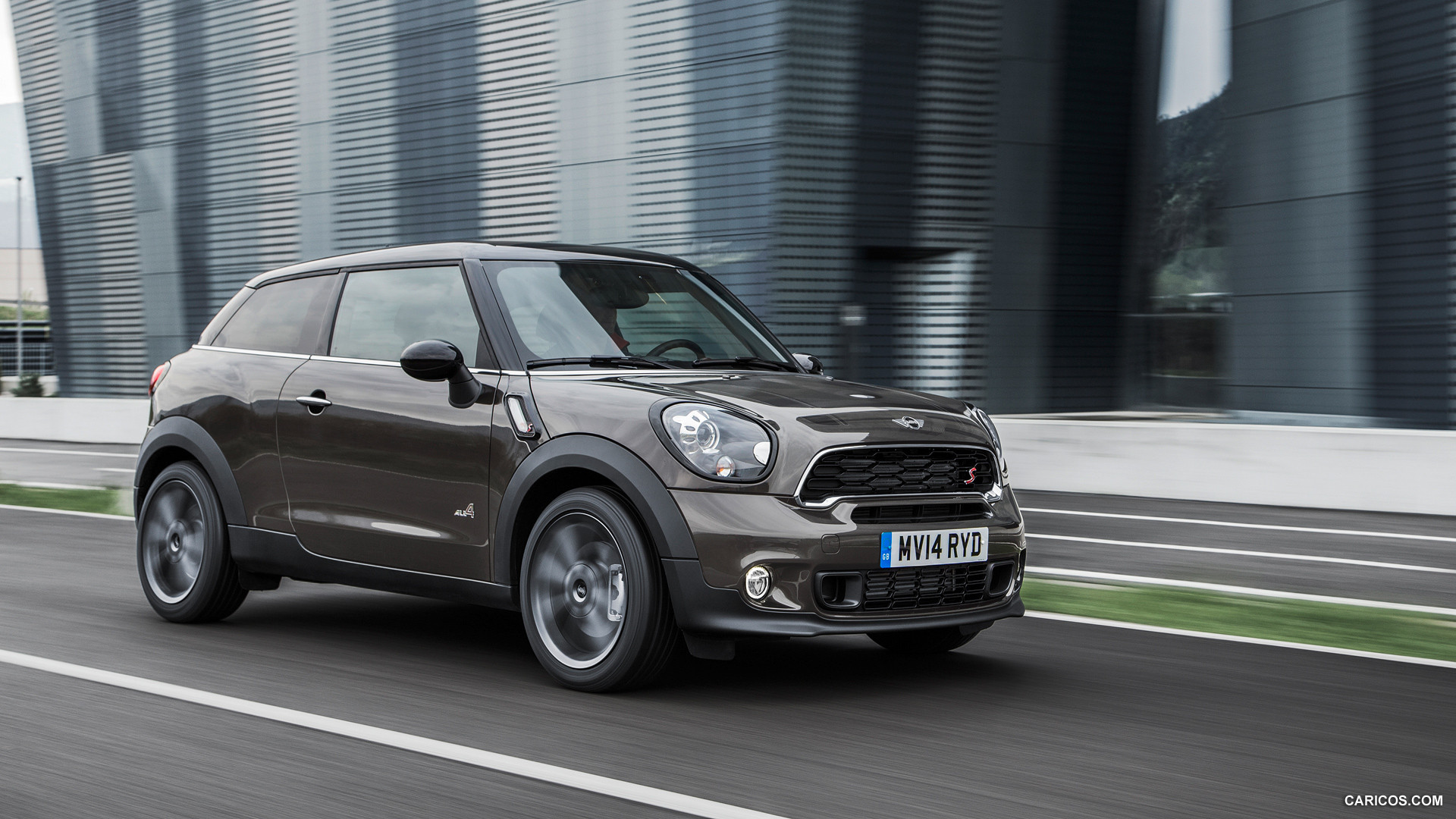 2015 MINI Paceman - Front | Caricos