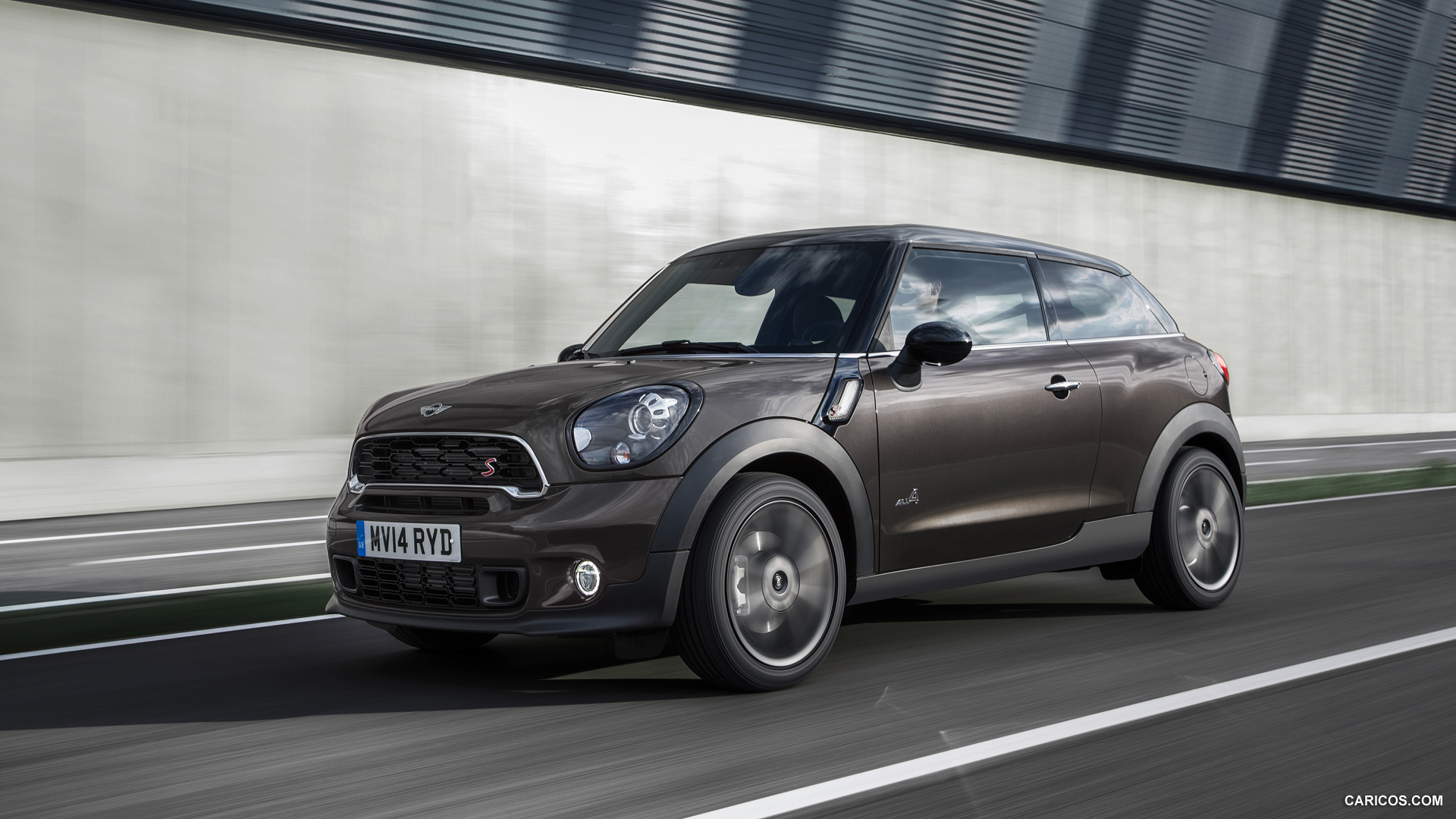 2015 MINI Paceman - Front | Caricos