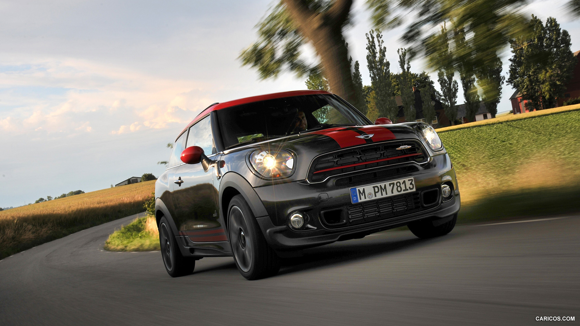 2015 MINI Paceman John Cooper Works  - Front, #38 of 156