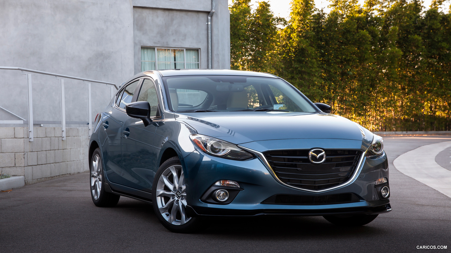 2015 Mazda 3 5D s Touring 6MT (Blue Reflex)  - Front, #17 of 27