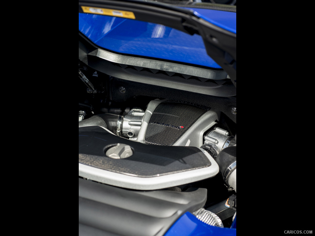 2015 McLaren 650S Spider  - Engine