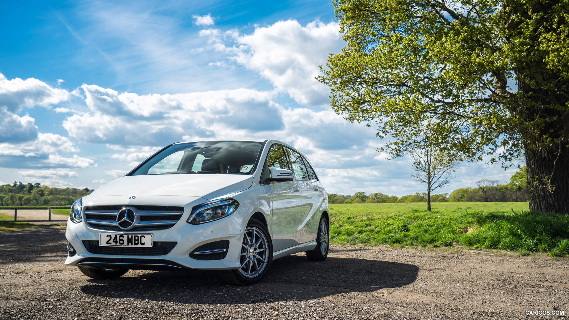 2015 Mercedes-Benz B-Class B220 CDI 4MATIC (UK-Spec) - Front | Caricos