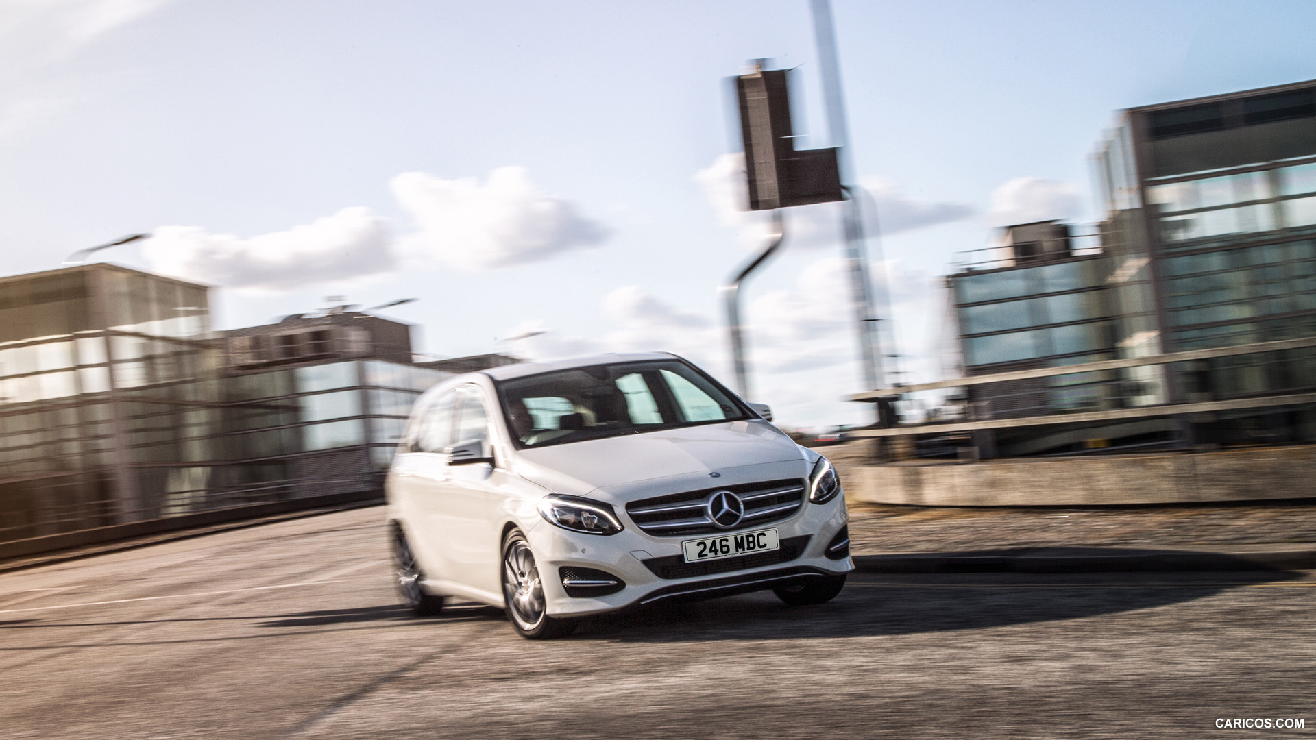 2015 Mercedes-Benz B-Class B220 CDI 4MATIC (UK-Spec) - Front | Caricos