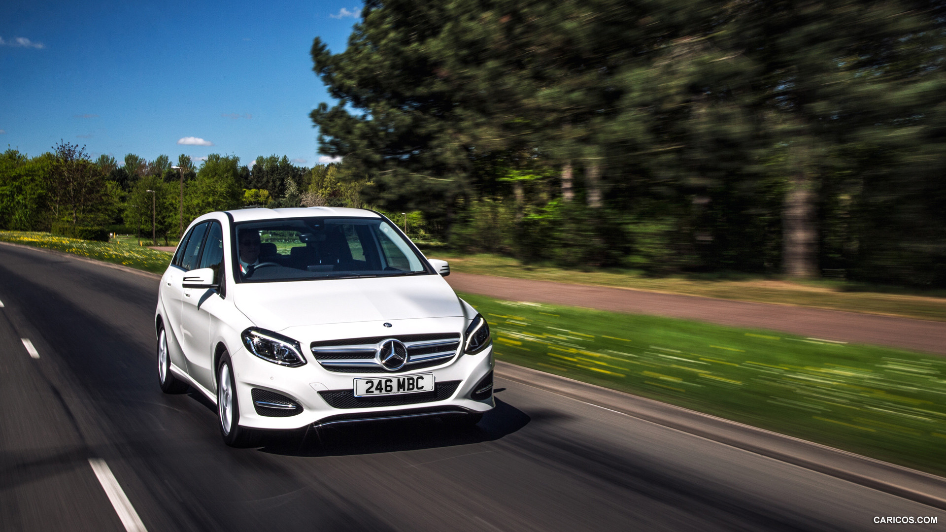 2015 Mercedes-Benz B-Class B220 CDI 4MATIC (UK-Spec) - Front | Caricos