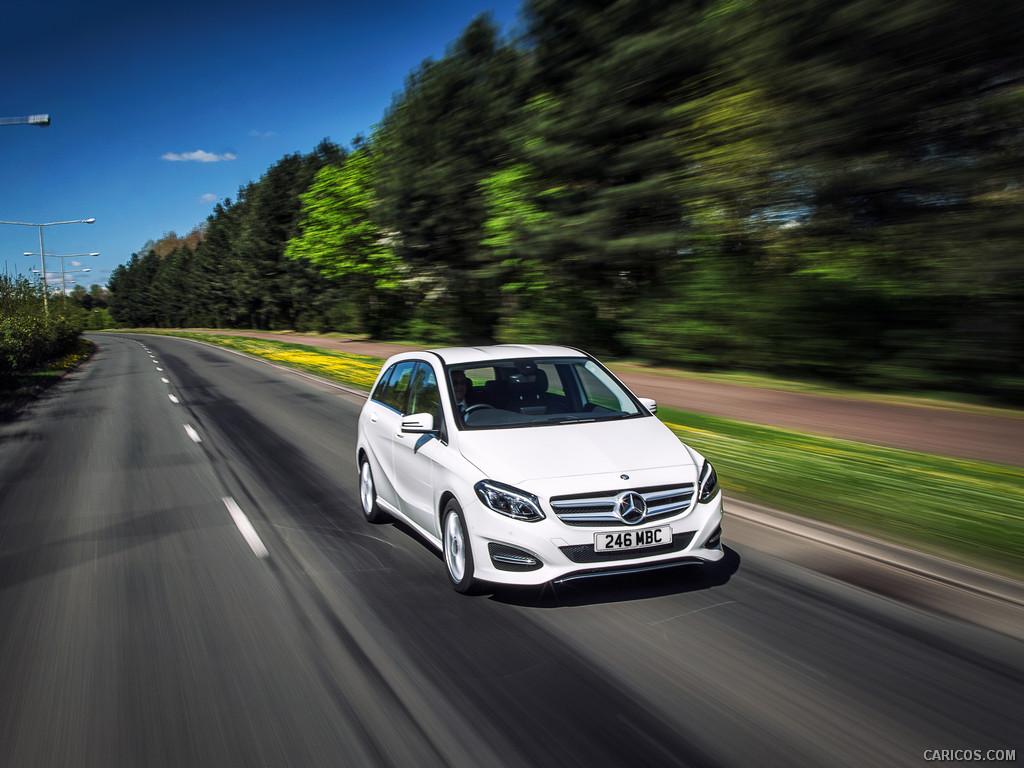 2015 Mercedes-Benz B-Class B220 CDI 4MATIC (UK-Spec)  - Front