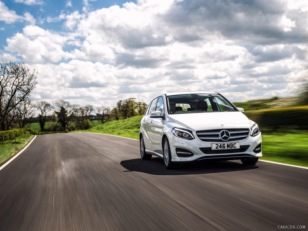 2015 Mercedes-Benz B-Class B220 CDI 4MATIC (UK-Spec)  - Front