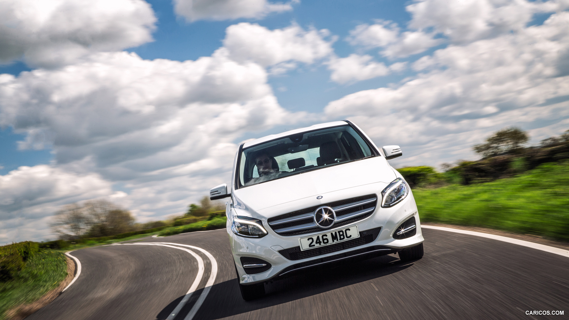 2015 Mercedes-Benz B-Class B220 CDI 4MATIC (UK-Spec) - Front | Caricos