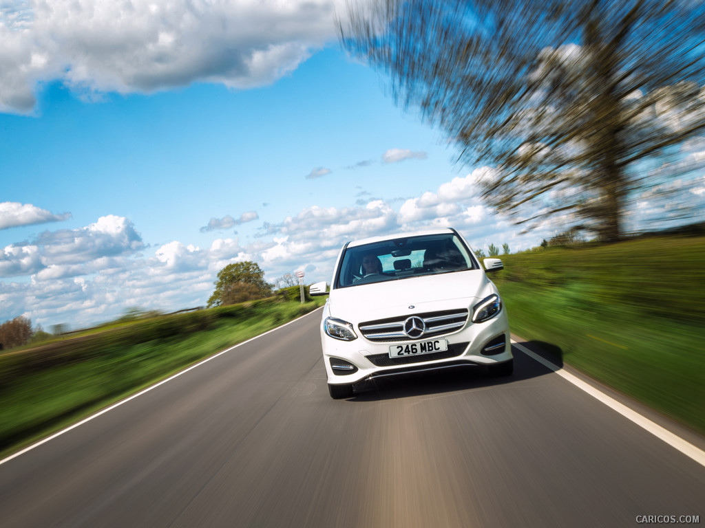 2015 Mercedes-Benz B-Class B220 CDI 4MATIC (UK-Spec)  - Front