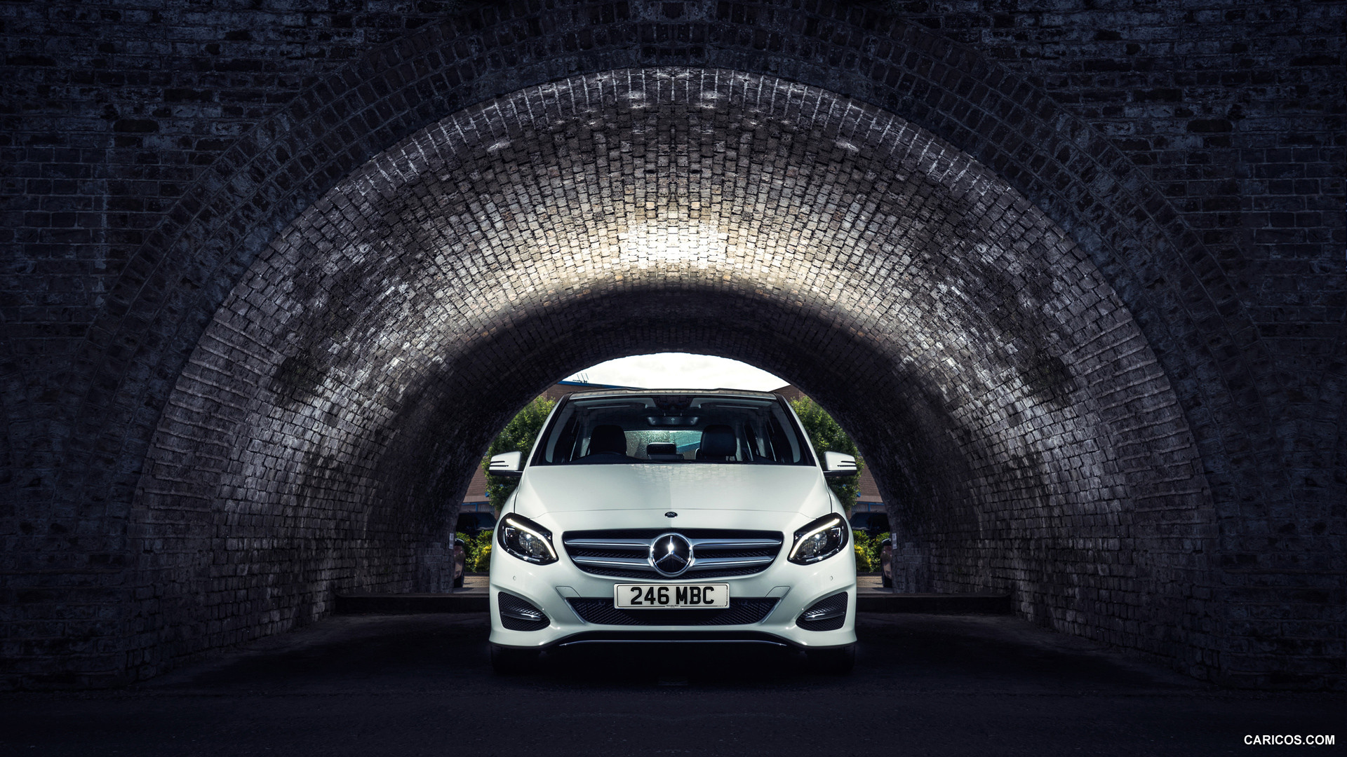 2015 Mercedes-Benz B-Class B220 CDI 4MATIC (UK-Spec) - Front | Caricos