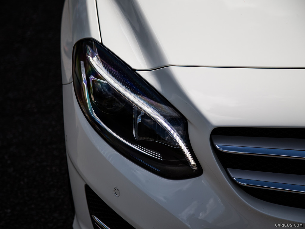 2015 Mercedes-Benz B-Class B220 CDI 4MATIC (UK-Spec)  - Headlight