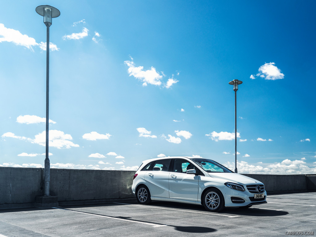 2015 Mercedes-Benz B-Class B220 CDI 4MATIC (UK-Spec)  - Side