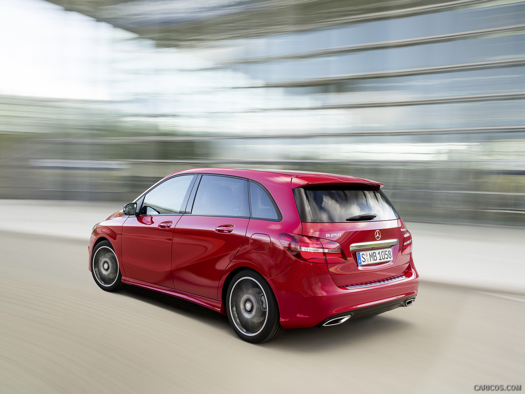 2015 Mercedes-Benz B-Class B250 4MATIC AMG Line (Jupiter Red) - 