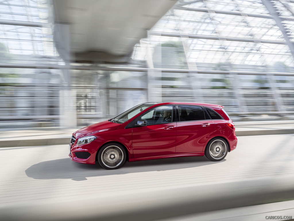 2015 Mercedes-Benz B-Class B250 4MATIC AMG Line (Jupiter Red) - 