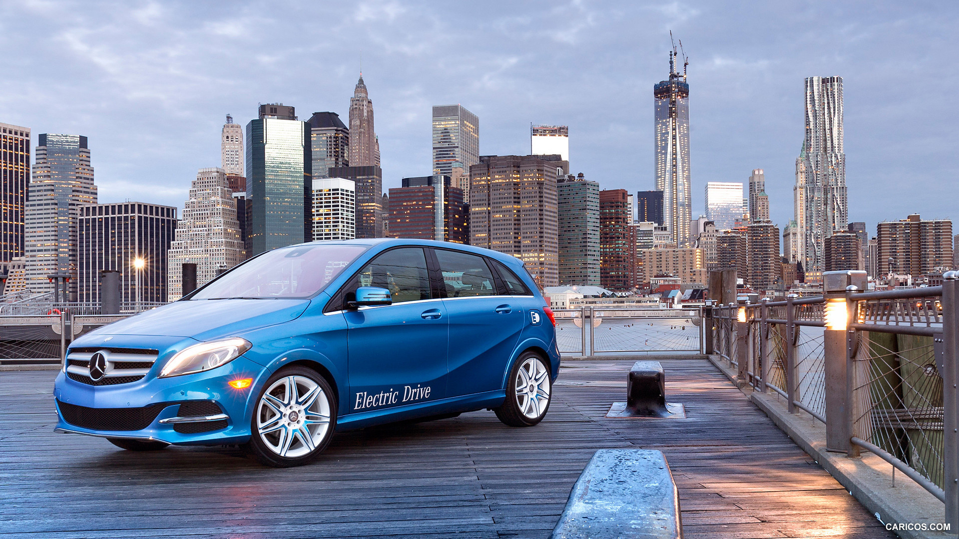 2015 Mercedes-Benz B-Class Electric Drive  - Front, #6 of 135