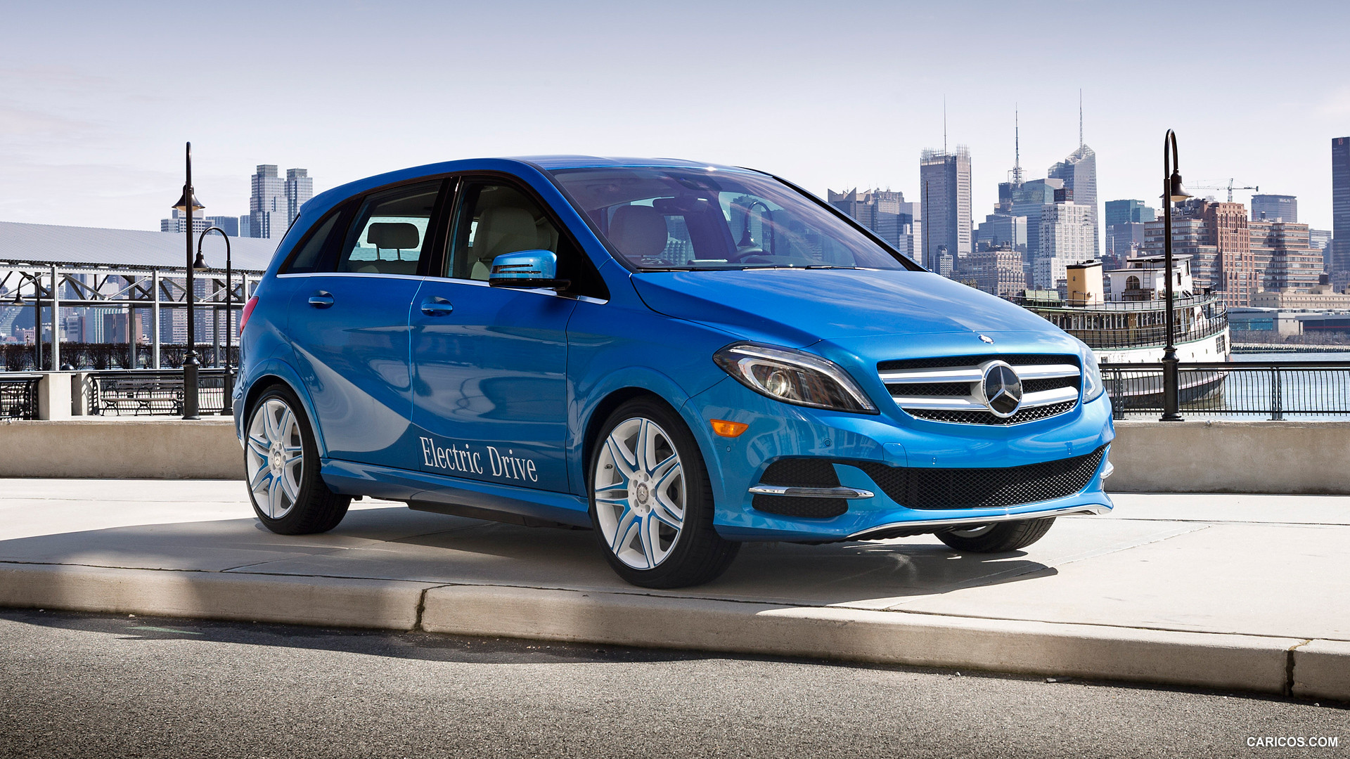 2015 Mercedes-Benz B-Class Electric Drive  - Front, #10 of 135