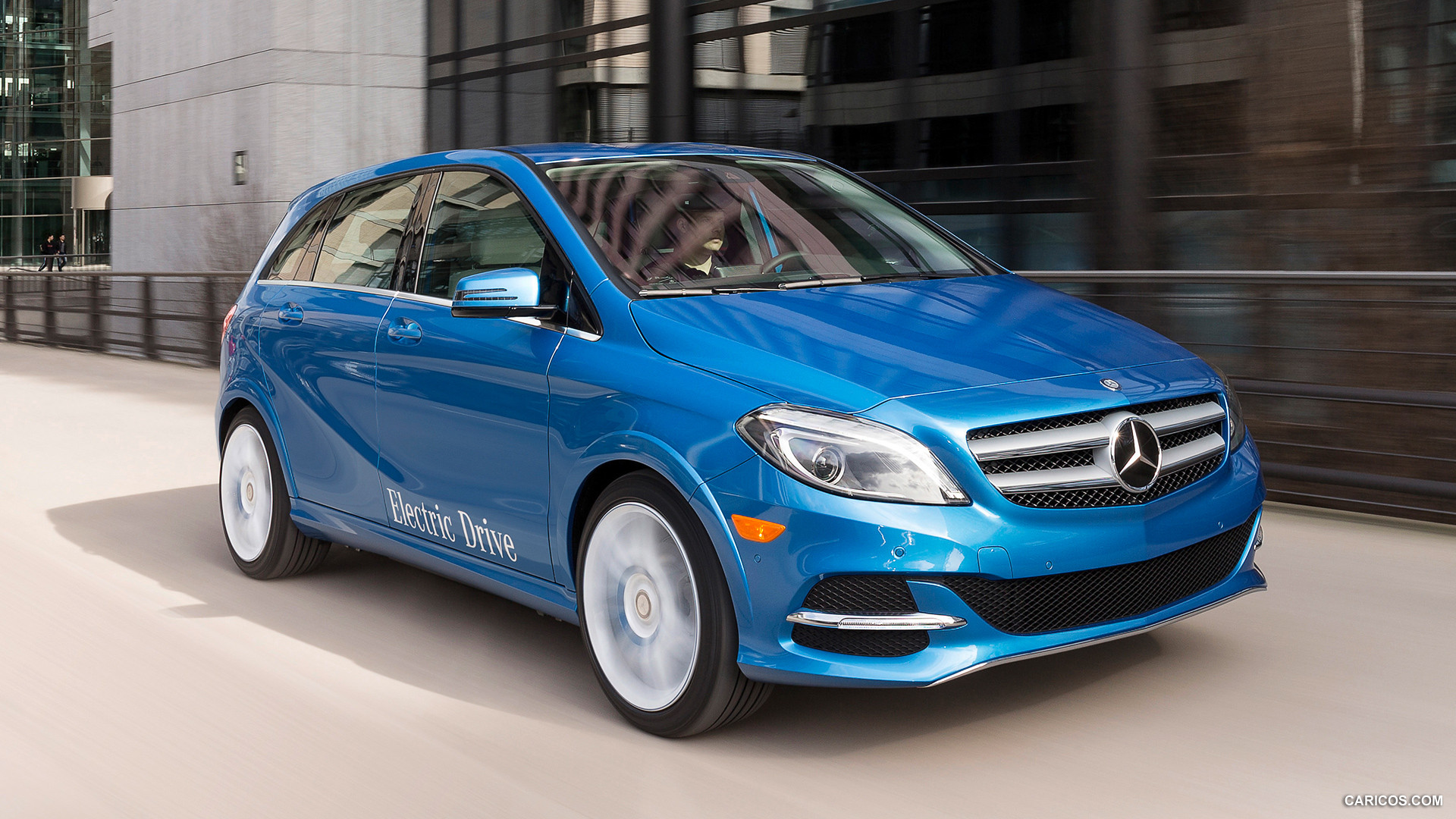 2015 Mercedes-Benz B-Class Electric Drive  - Front, #12 of 135