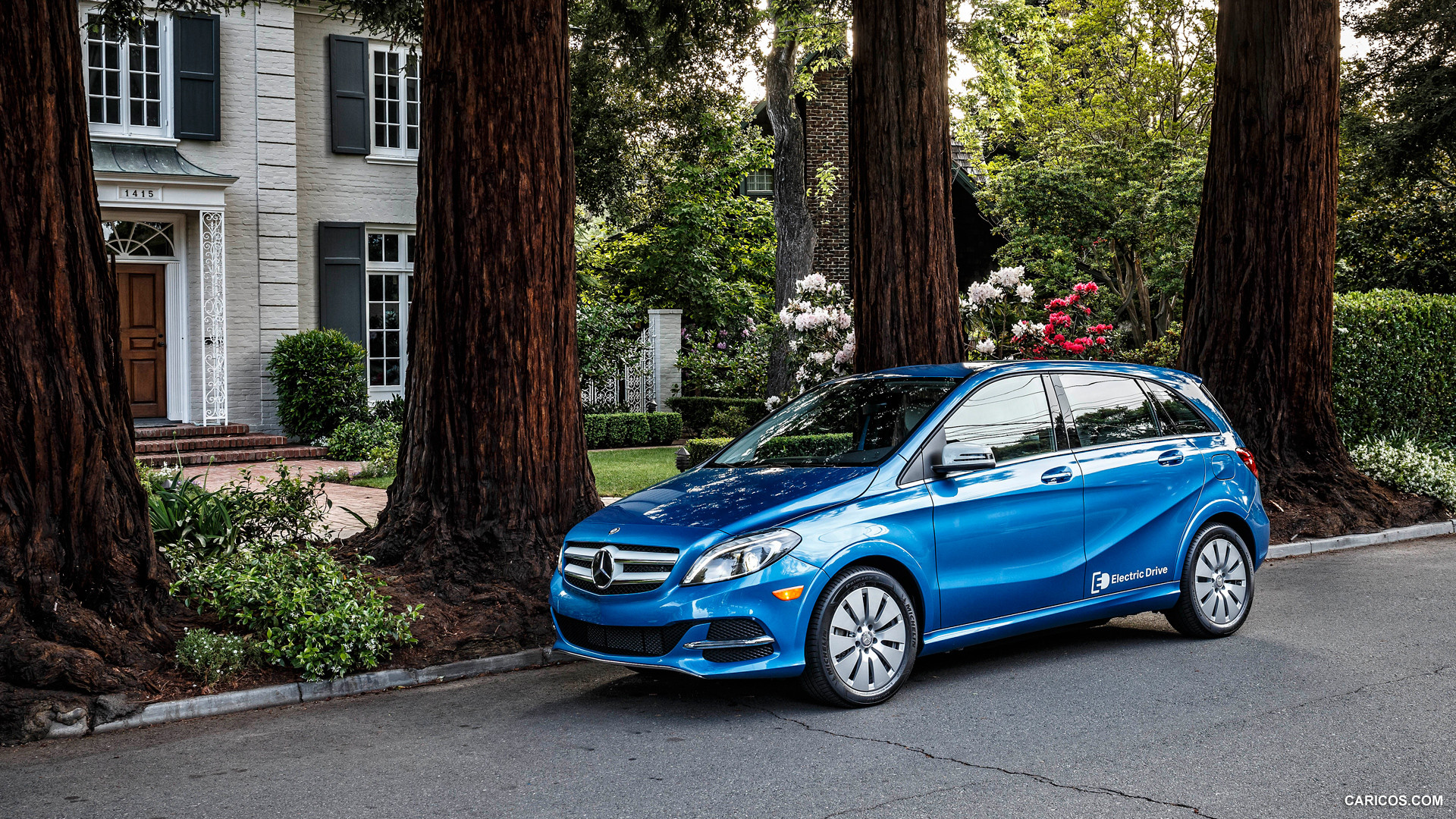 2015 Mercedes-Benz B-Class Electric Drive  - Front, #70 of 135