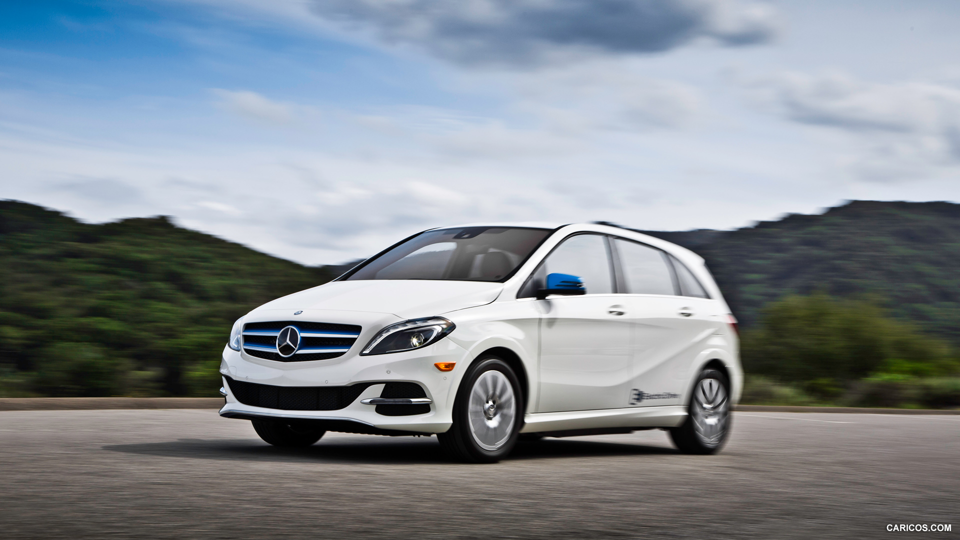 2015 Mercedes-Benz B-Class Electric Drive  - Front, #110 of 135