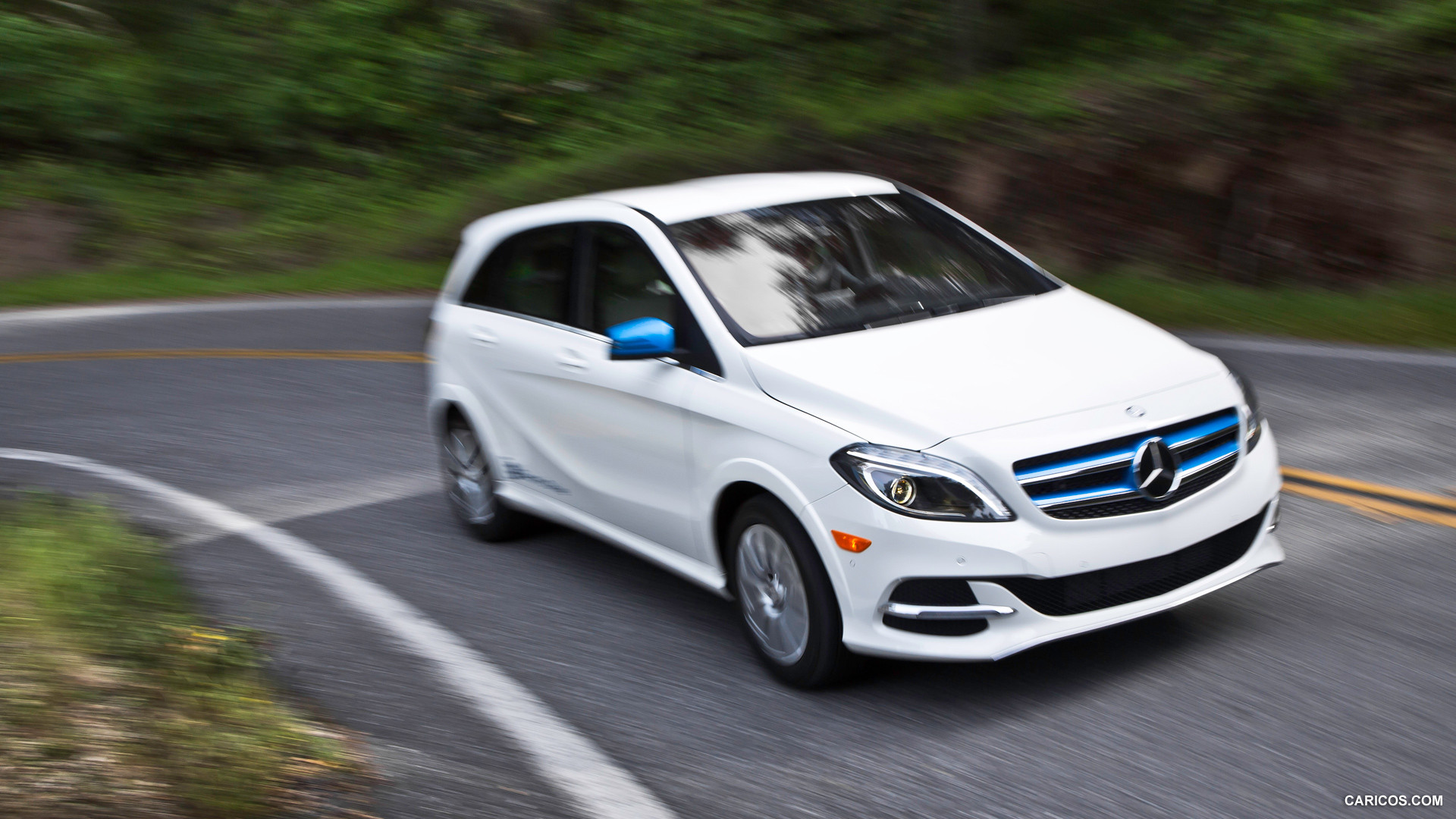 2015 Mercedes-Benz B-Class Electric Drive  - Front, #117 of 135