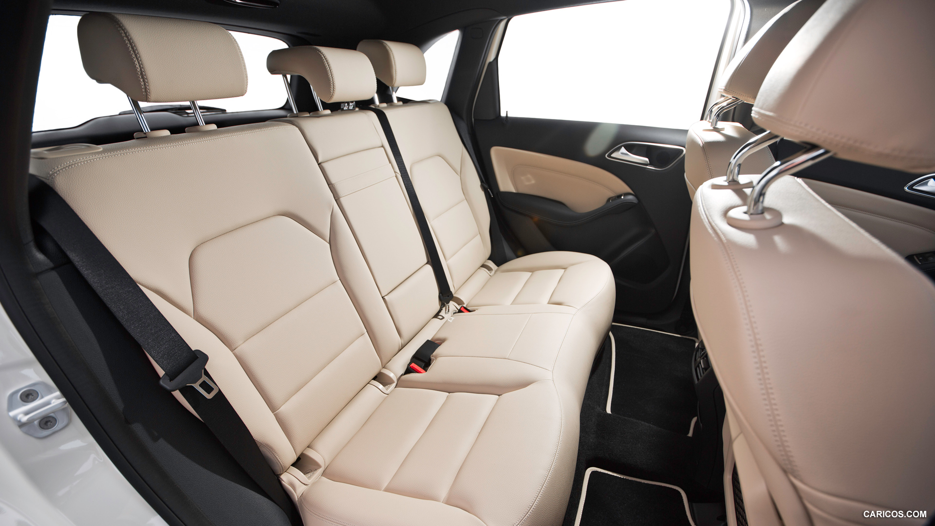 2015 Mercedes-Benz B-Class Electric Drive  - Interior Rear Seats, #122 of 135