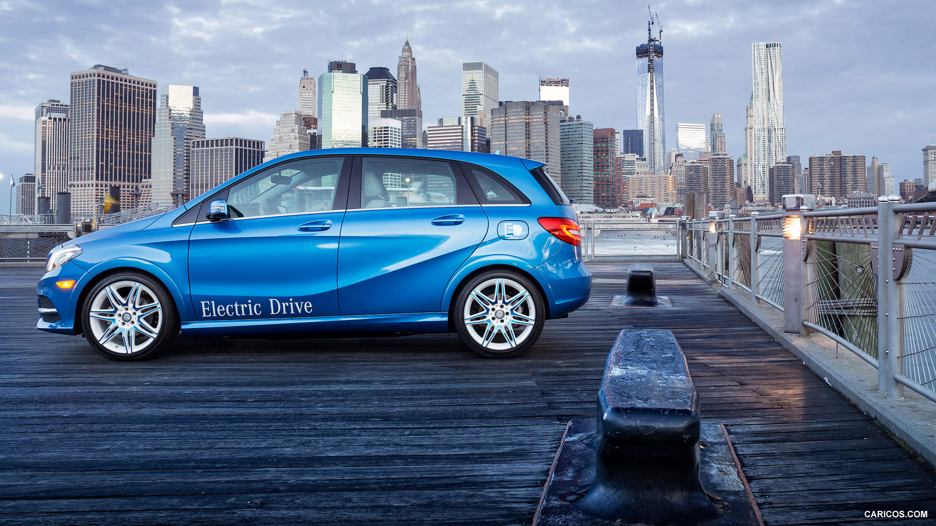 2015 Mercedes-Benz B-Class Electric Drive  - Side, #7 of 135