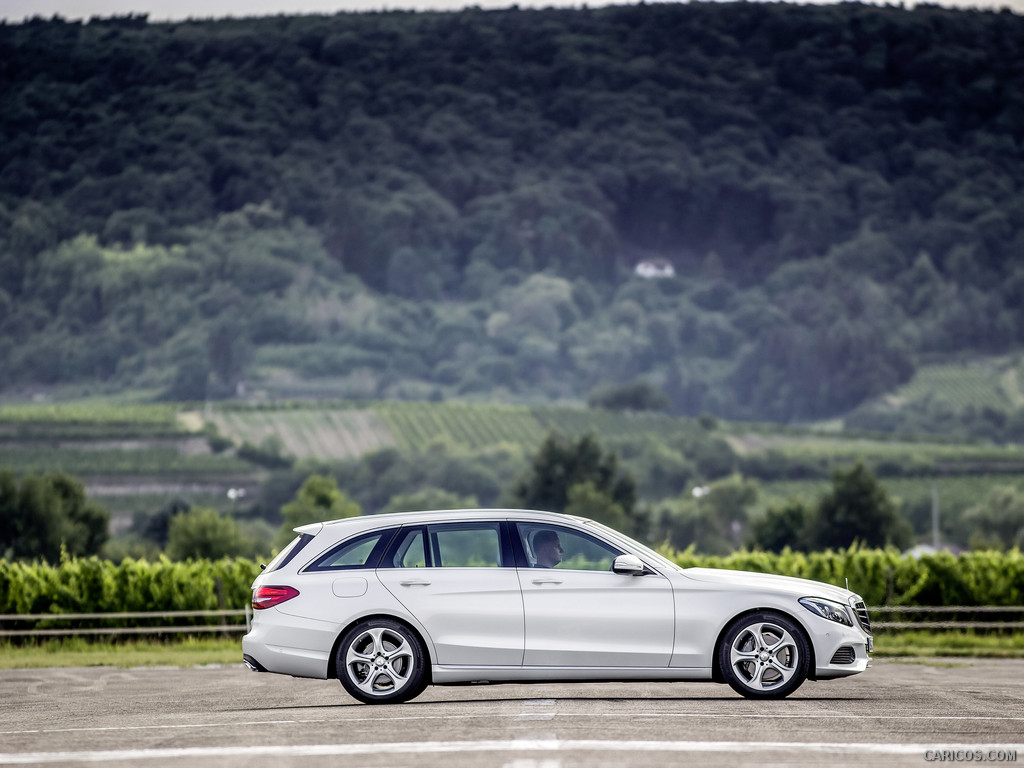 2015 Mercedes-Benz C-Class C 250 Estate (Exclusive, Diamond White) - Side