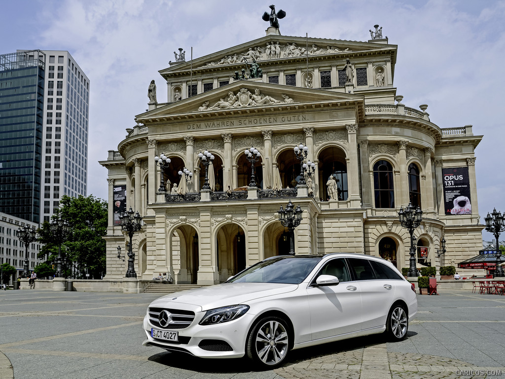 2015 Mercedes-Benz C-Class C 300 BlueTEC HYBRID Estate (Avantgarde, Designo Diamond White) - Front