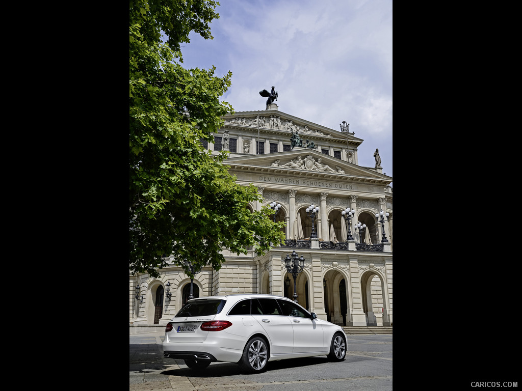 2015 Mercedes-Benz C-Class C 300 BlueTEC HYBRID Estate (Avantgarde, Designo Diamond White) - Rear