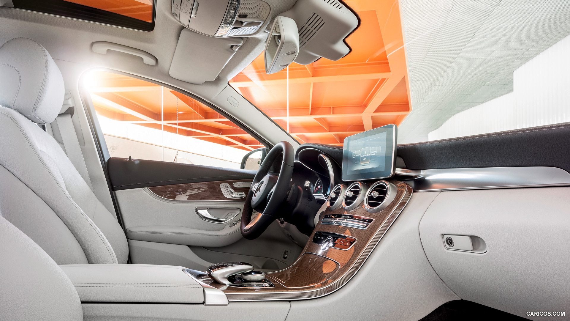 2015 Mercedes-Benz C-Class C 300 BlueTEC HYBRID Exclusive Line - Interior, #38 of 181