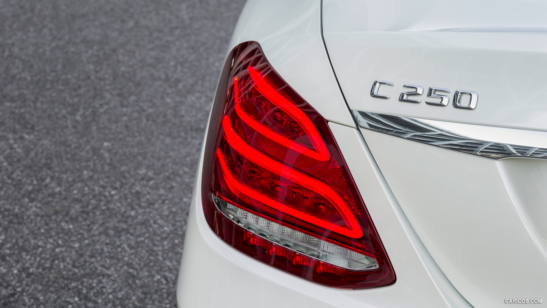 2015 Mercedes-Benz C-Class C250 BlueTEC (Avantgarde) - Tail Light, #179 of 181