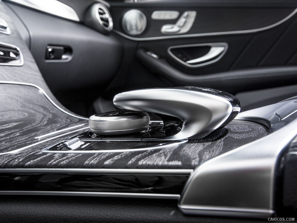 2015 Mercedes-Benz C-Class C300 4MATIC (US-Spec)  - Interior Detail