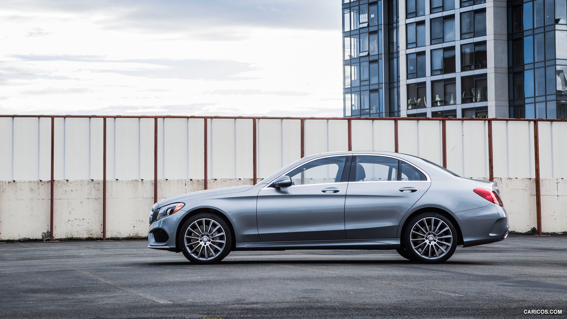 2015 Mercedes-Benz C-Class C300 4MATIC (US-Spec) - Side | Caricos