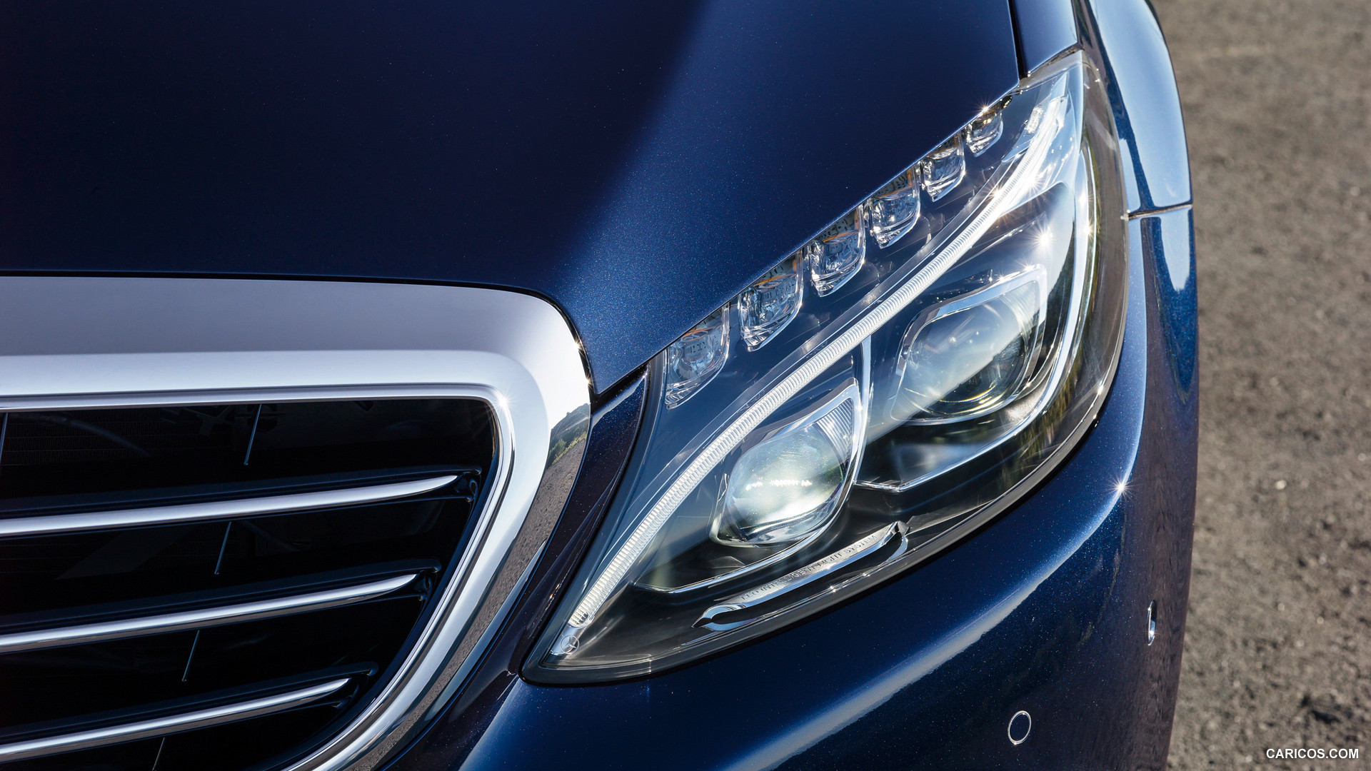 2015 Mercedes-Benz C-Class C300 BlueTEC HYBRID (Exclusiv Line) - Headlight, #150 of 181