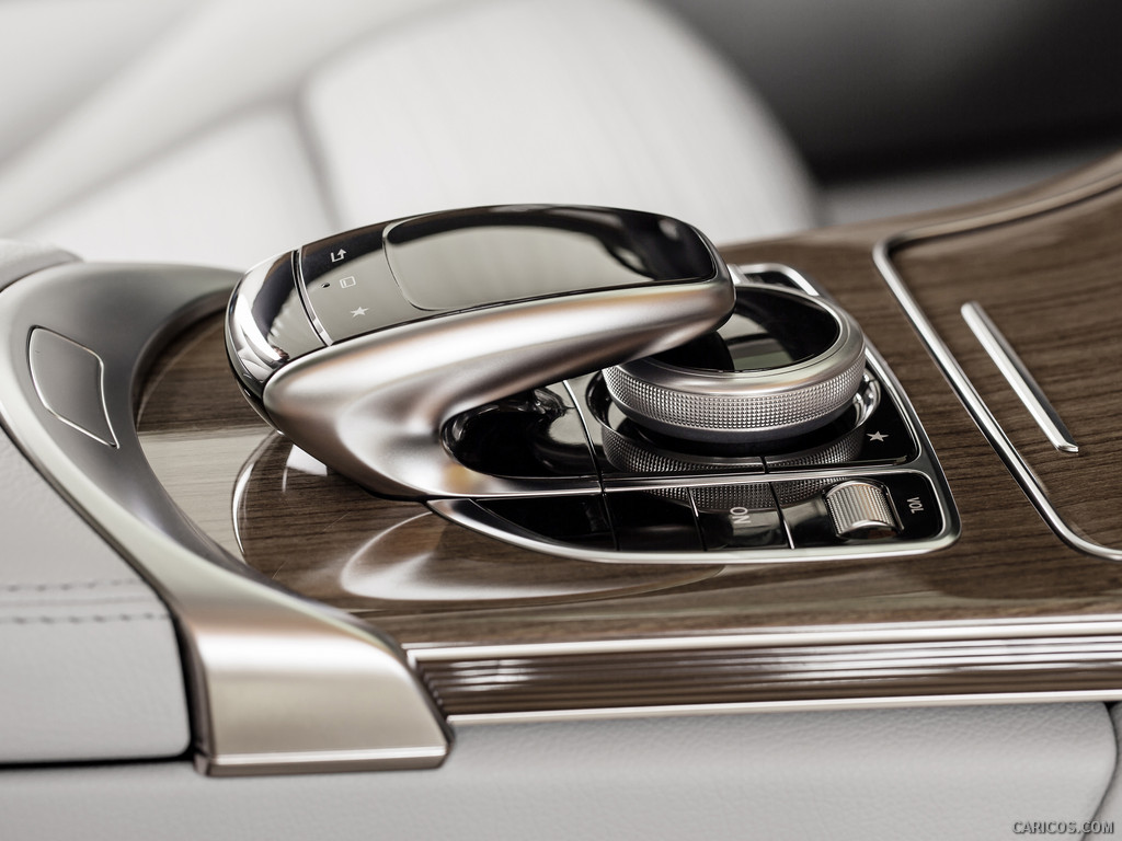 2015 Mercedes-Benz C-Class C300 BlueTEC HYBRID (Exclusiv Line) - Interior Detail