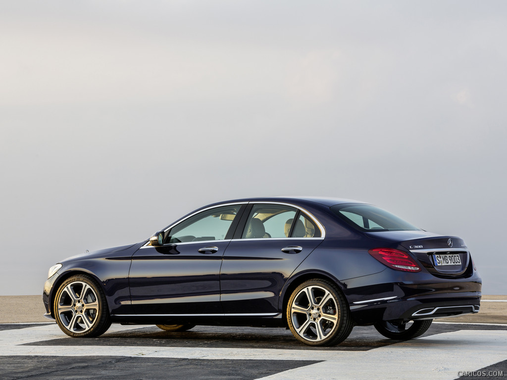 2015 Mercedes-Benz C-Class C300 BlueTEC HYBRID (Exclusiv Line) - Side