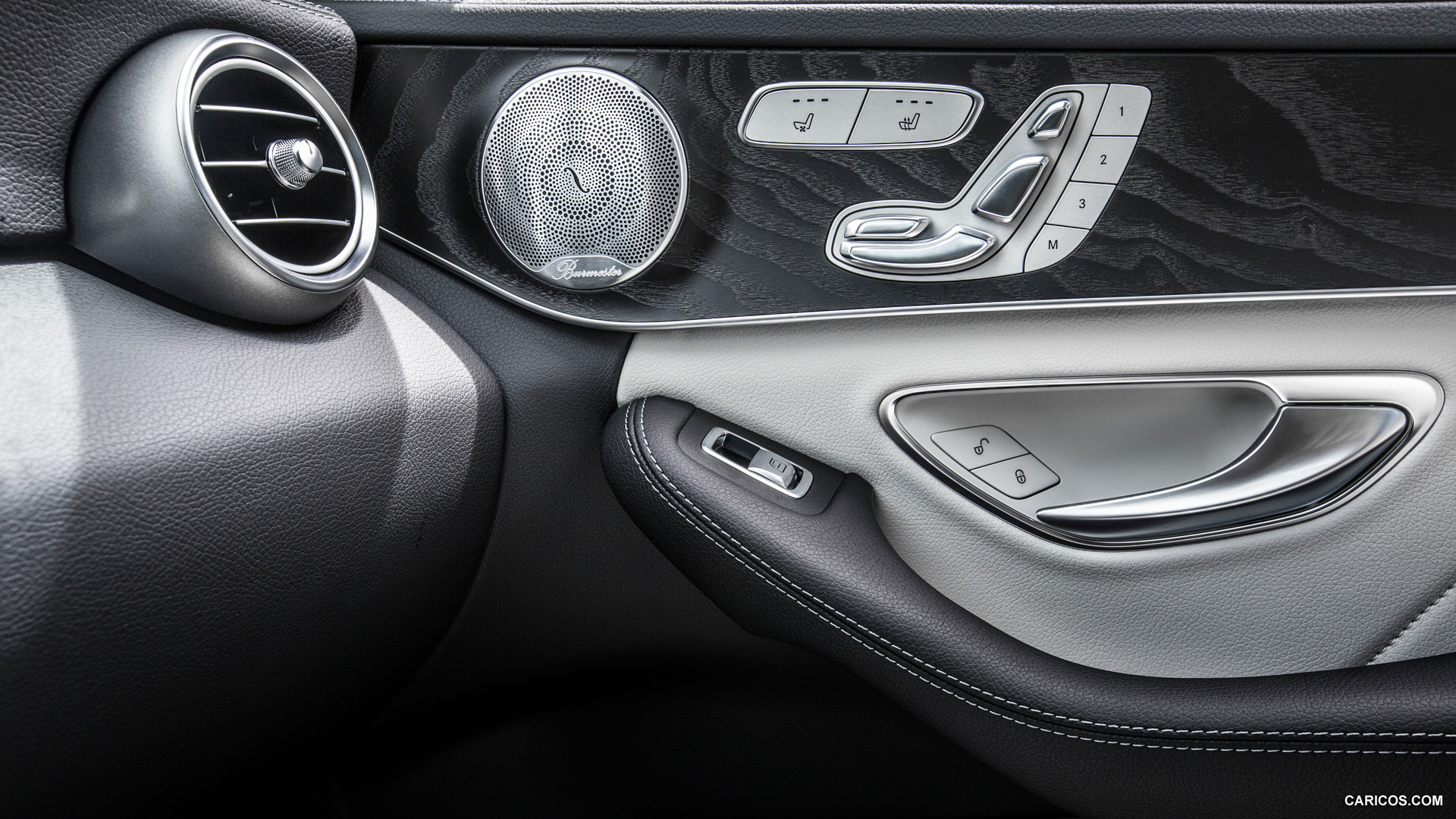 2015 Mercedes-Benz C-Class C400 4MATIC (US-Spec)   - Interior Detail, #121 of 156