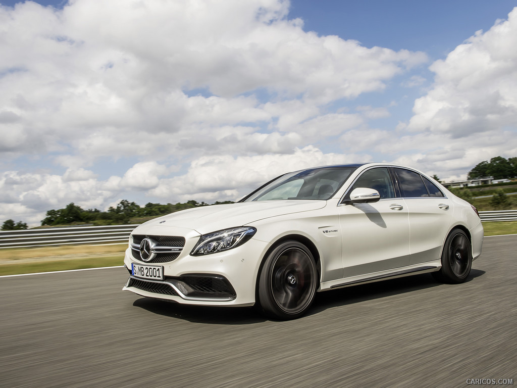 2015 Mercedes-Benz C63 AMG (Designo Diamond White Bright) - Front