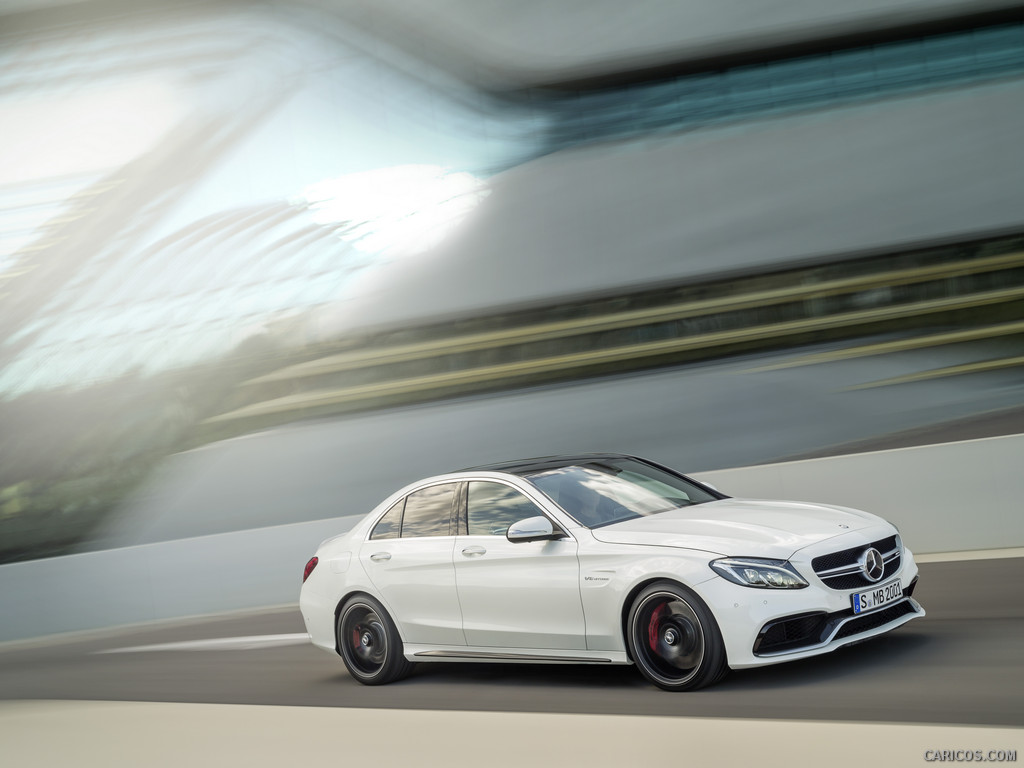 2015 Mercedes-Benz C63 AMG (Designo Diamond White Bright) - Front